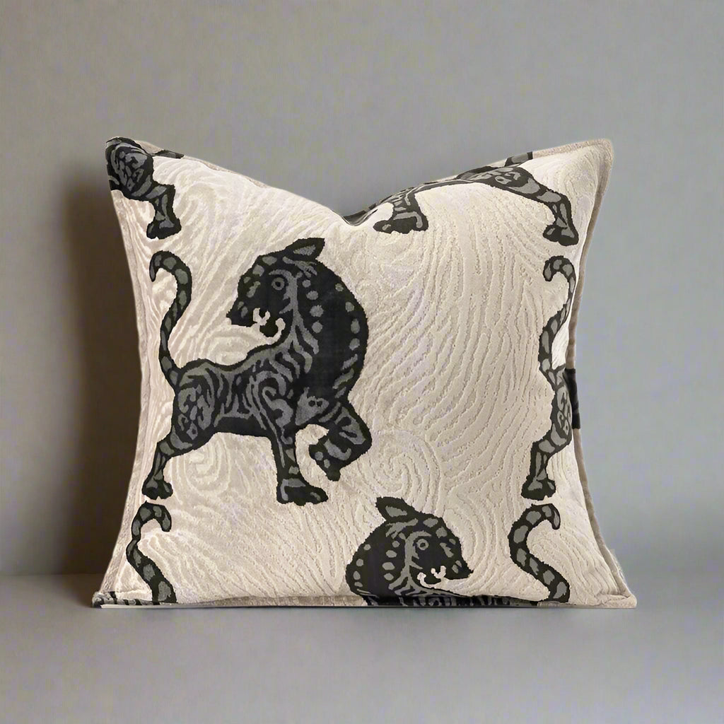 Tiger Dark Grey Prydnadskuddar