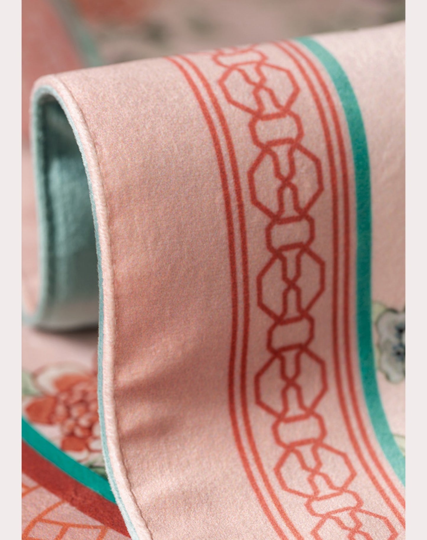 Chinoiserie Pink Lång Prydnadskudde
